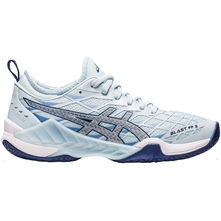 does this shoe run true to size?  Do I need to size up?